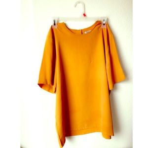 Mustard yellow top
